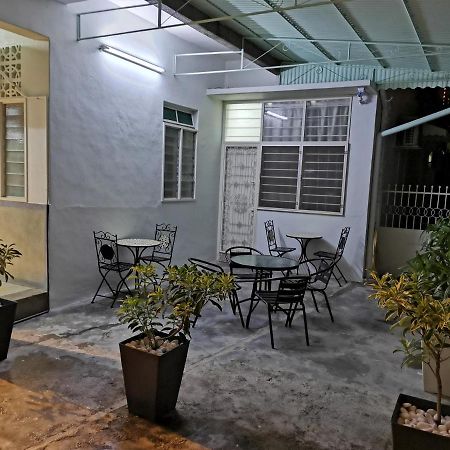 G Fortune Guest House Victoria Green Georgetown Exterior foto